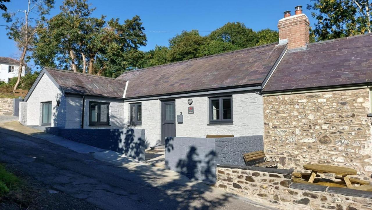 No 1 Dolheulog Aberaeron Sa46 0Ep Villa Bagian luar foto